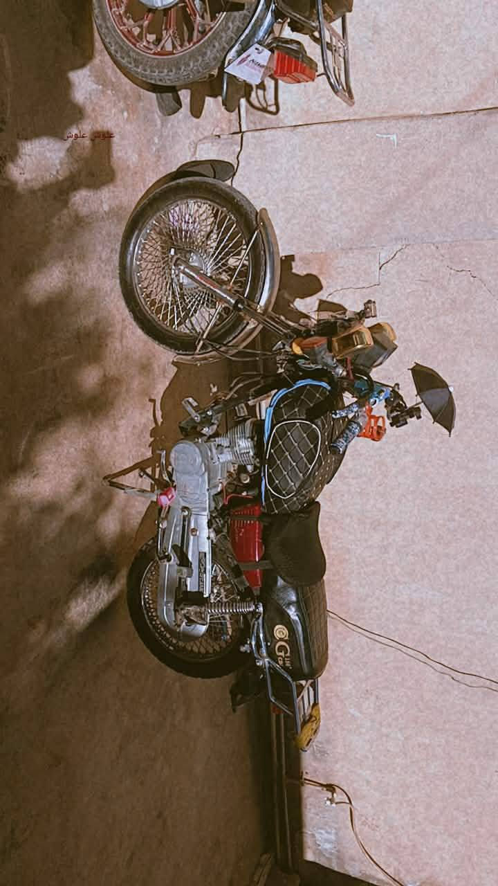 اسلام عليكم موطور للبيع موديل 21محرك مفتوح اربعه كير شرط من الويل للوي نشاط فول***********
