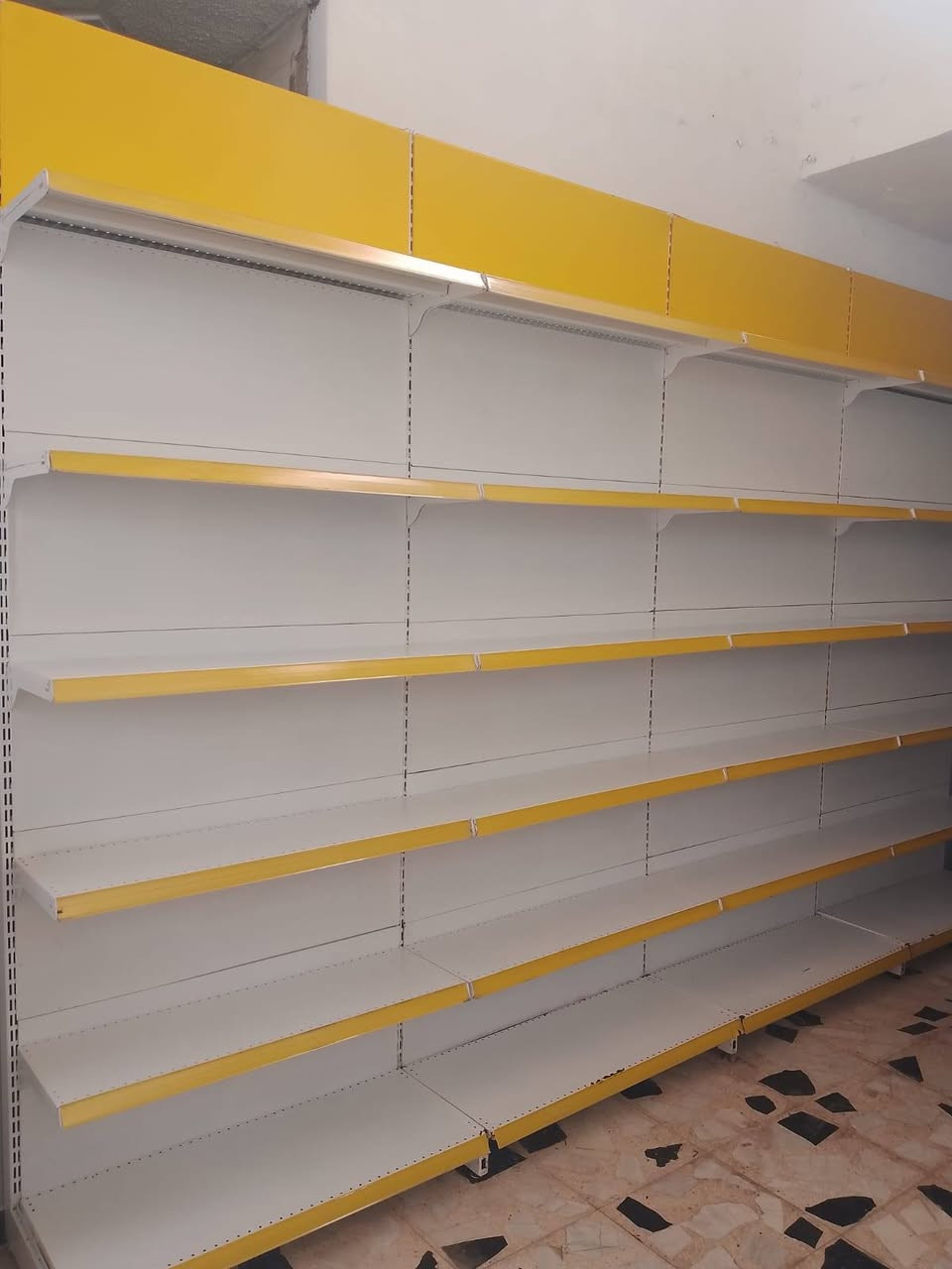 سفينه وصطيه ورفوف جداري تركي الثقيل وسلات جبس للبيع الشراي يتصل العنوان بغداد واكو توصيل ***********
