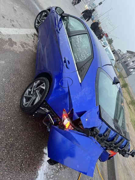 السلام عليكم لبيع النترا مديل 24 وارد امريكي لمتدد خمس كامرات قبل يومين داخله العراق بسمي 
مكينه 200 دوش 
بصمه 
فتحه
شاشه دجتل
خمس كامرات 
لدات امامي 
كشنات جلد 
كشن سايق كهرباء 
اشاير بلمري + رادار + كامره
بدون ارباك
تبريد بيانو
سايد بريك كهرباء دكمه
كشنات تدفئه
تحديد مسار توقف ذاتي
لد أناره داخلي يتغير مع المسجل 
شحن واير لسيت 
بعد بيها مواصفات 
ابيع سياره ؏ ضررها الصندوك 
العنوان بغداد البلديات ***********
السعر مناسب وبي فرق ؏َـن السوك
