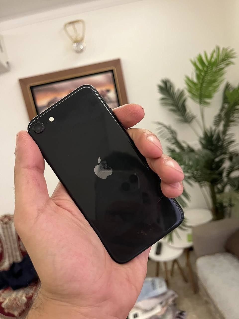ايفون se انتبه se اخر تحديث 26 محدث كلشي ابلادي ممبدل بي شي مكفول بطاريه ٧٣ ذاكره ١٢٨ السعر ١٥٠ الف بغداد اليرموك 
***********
