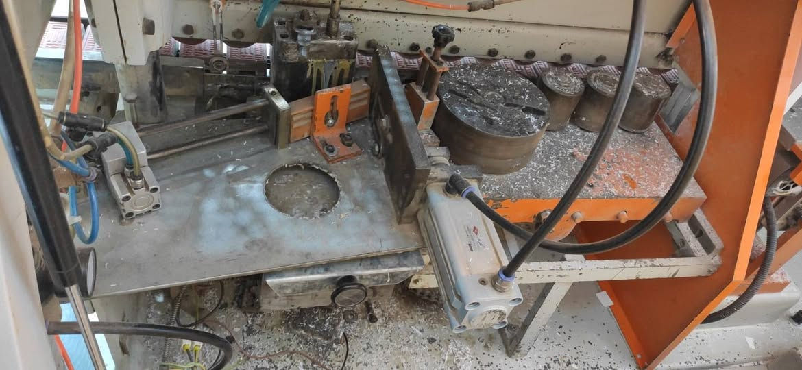 متوفر
لاصقة 3مراحل شركة اوز باشكانت توركی 
فریزة
مودیل 2017
طوزخورماتو
رقم***********
