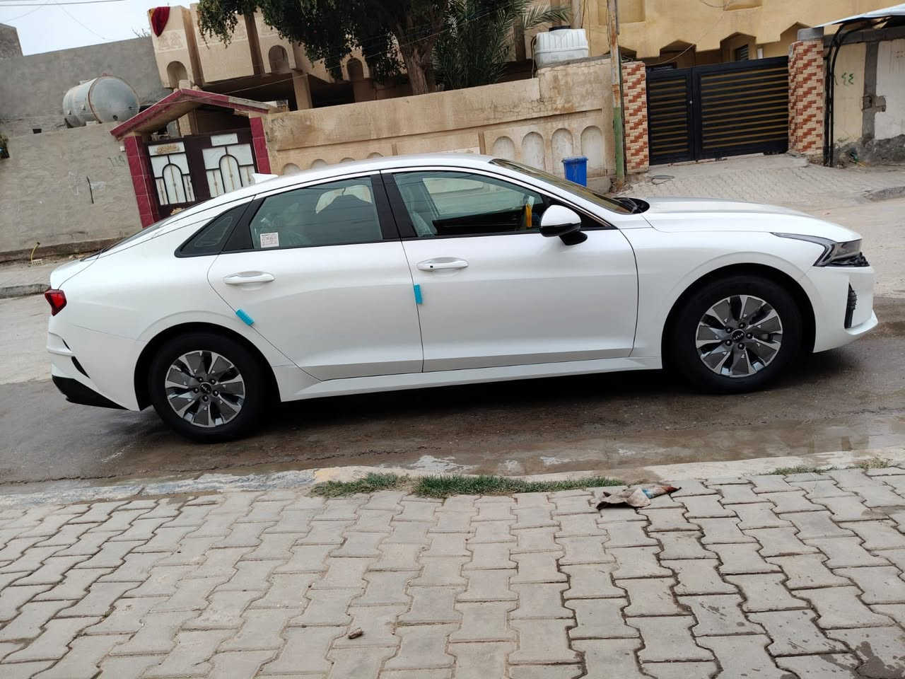 KIA K5 GT LINE 2023
السلام عليكم 

كيا K5 جي تي لاين موديل 2023

فول مواصفات 1/1

لون ابيض  

ماشية 35 الف 

وارد خليجي محرك 1600 دبل تيربو

السعر 215$ ورقة 🔒 

للتواصل الاتصال عالرقم ***********
