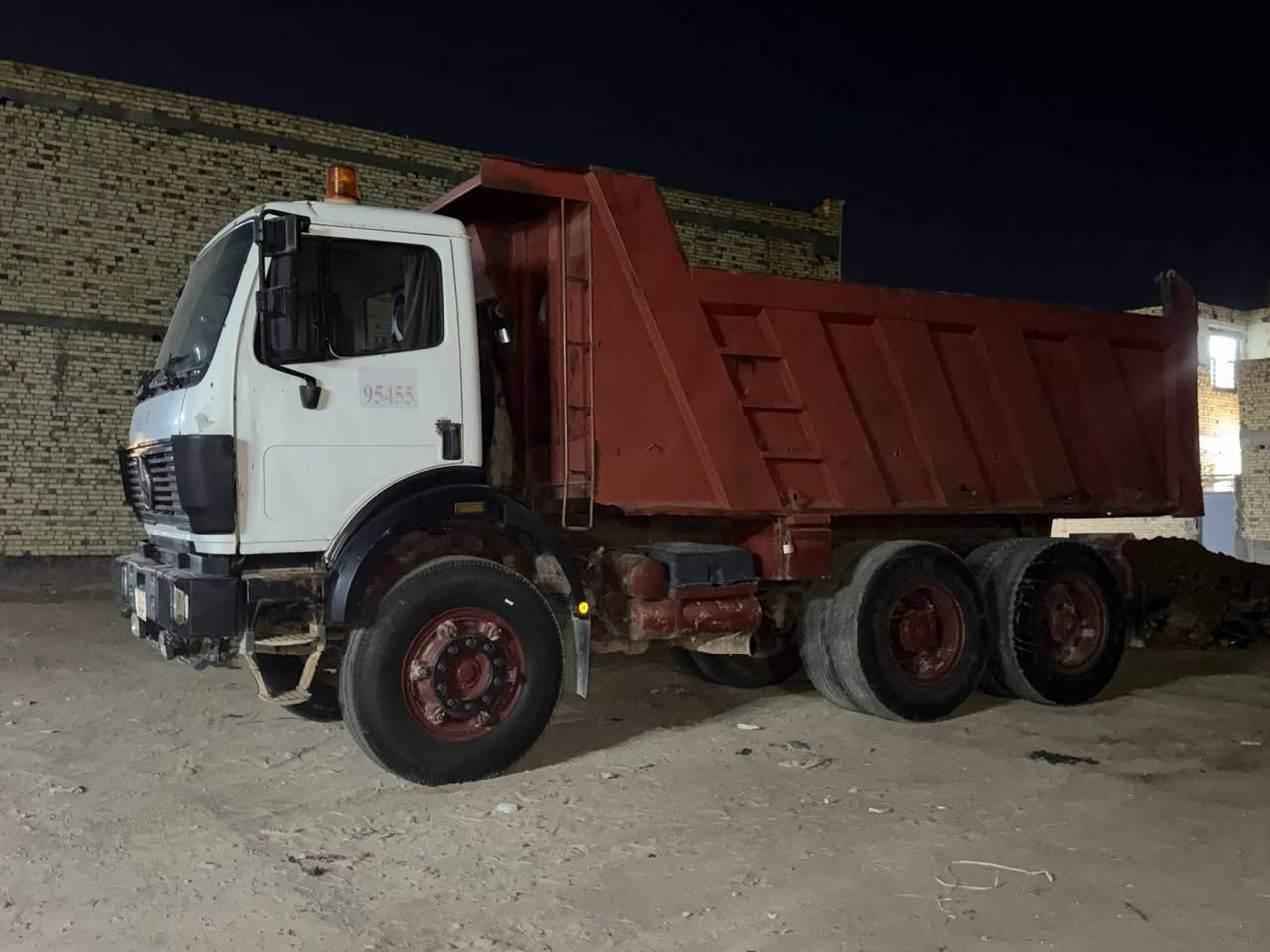 السلام عليكم البي موديل 75مكينه 130 كير برميل مجموعه نص جيف شاصي بي فطر رقم ذي قار بسمي سنويه جديده ما صاقطه المكان ميسان رقم الهاتف ***********
