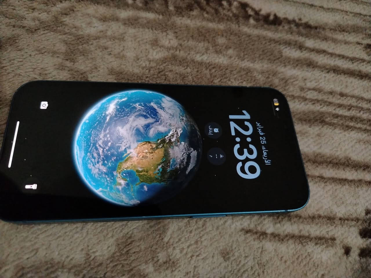 ايفون 13Pro
كلش نضيف

بطاريته 57

لون نيلي 

جهاز كلشي شغال بي  

سعر 500 بي مجال قليل 

ارقم ***********
