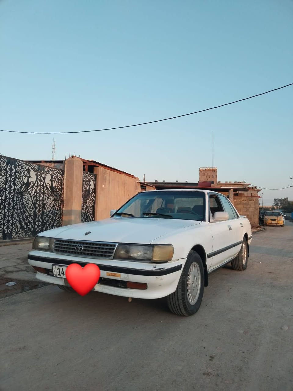 سيارة كروسيده للبيع رقم بصرة  كير محرك خير من الله حداده مبدله قبل شهر سنويه  لل٢٩ السياره مكفوله من الضربه والكصه ونقل الجثه السنويه بسمي تحويل ثاني يوم *********** رقم راعي السيارة ...السعر ٥٣ وبيها مجال
