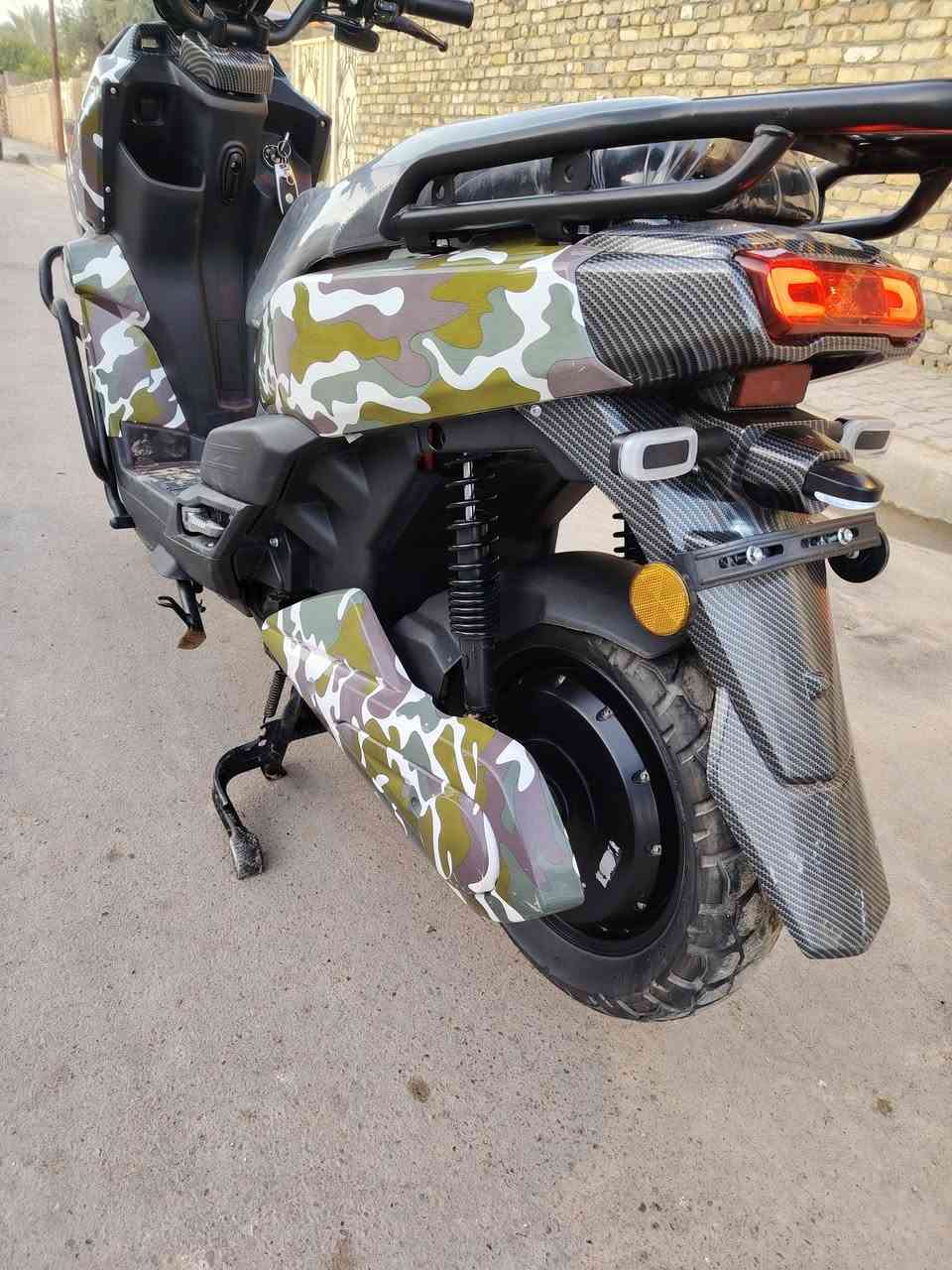 اسلام عليكم دراجه شحن اباتشي الحربي مديل 26
بطاريه ليثيوم   40انبير شركت الجورها البحريه 
تمشي ميت كيلو  وسرعه 125
مضخم صورت وصلانصه  بيها بلادي 
الدراجه رزانه ونعومه وطسه  مموجوده بأي دراجه 
بيها نضم بك رجوع  لايت زنون  
السعر 1400 وبي مجال 
ولجديد مالتها نقد اب 1750
مكاني بغداد 
***********
