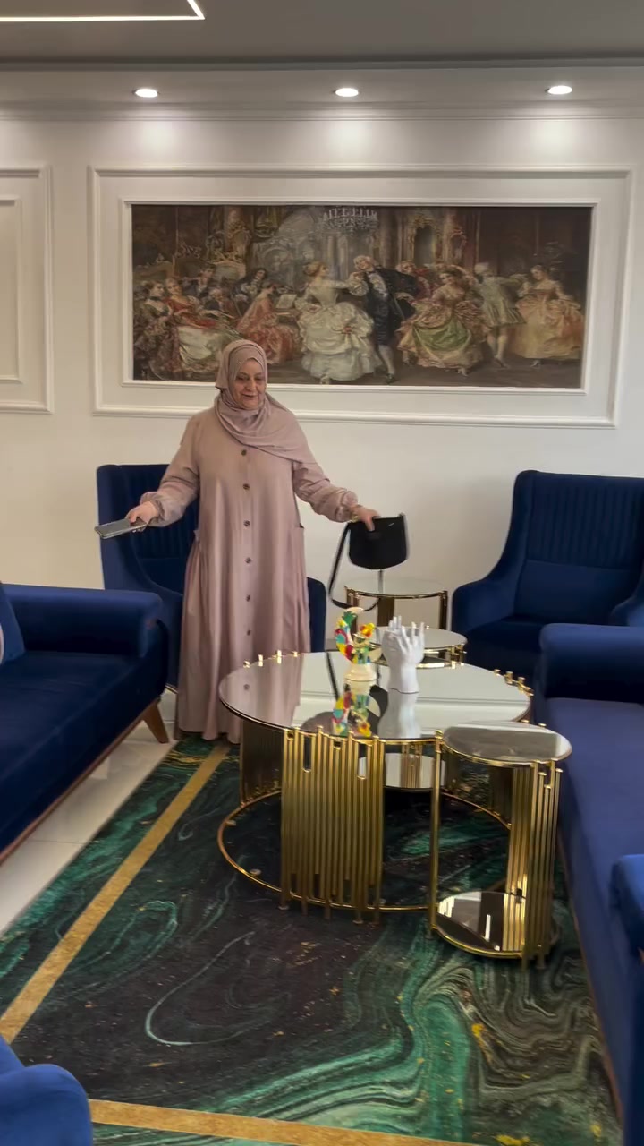 نحن نسعى دائماً لتلبية احتياجاتك، لذا قمنا بإضافة فروع جديدة لتجدنا في كل مكان:
• الفرع الأول: شهداء البياع - مقابل رضا مول.
• الفرع الثاني: بغداد الجديدة - شارع المسبح.
• الفرع الثالث: المشتل - تقاطع الأجراس.
خدمة العملاء في خدمتك! 📞
لأي استفسار عن حجز  نحن هنا للإجابة. يمكنك التواصل معنا عبر واتساب الرابط 👇🏻👇🏻
Wa.me/9647733360808
لا تنسو متابعتنا على قناتنا في اليوتيوب اضغط على زر الاشتراك ليصلكم كل جديد 👇🏻
https://www.youtube.com/@Company_antika_athath
راحة ملكية.. بتصاميم عالمية. 🛋️✨
جدد صالة بيتك بتخم من 'أنتيكا للأثاث المستورد'. جودة تستح قها، وسعر يناسبك."


**إذا كنت صاحب هذا الإعلان وتريد حذفه لأي سبب، رجاءا أرسل رسالة إلى الدعم الفني**