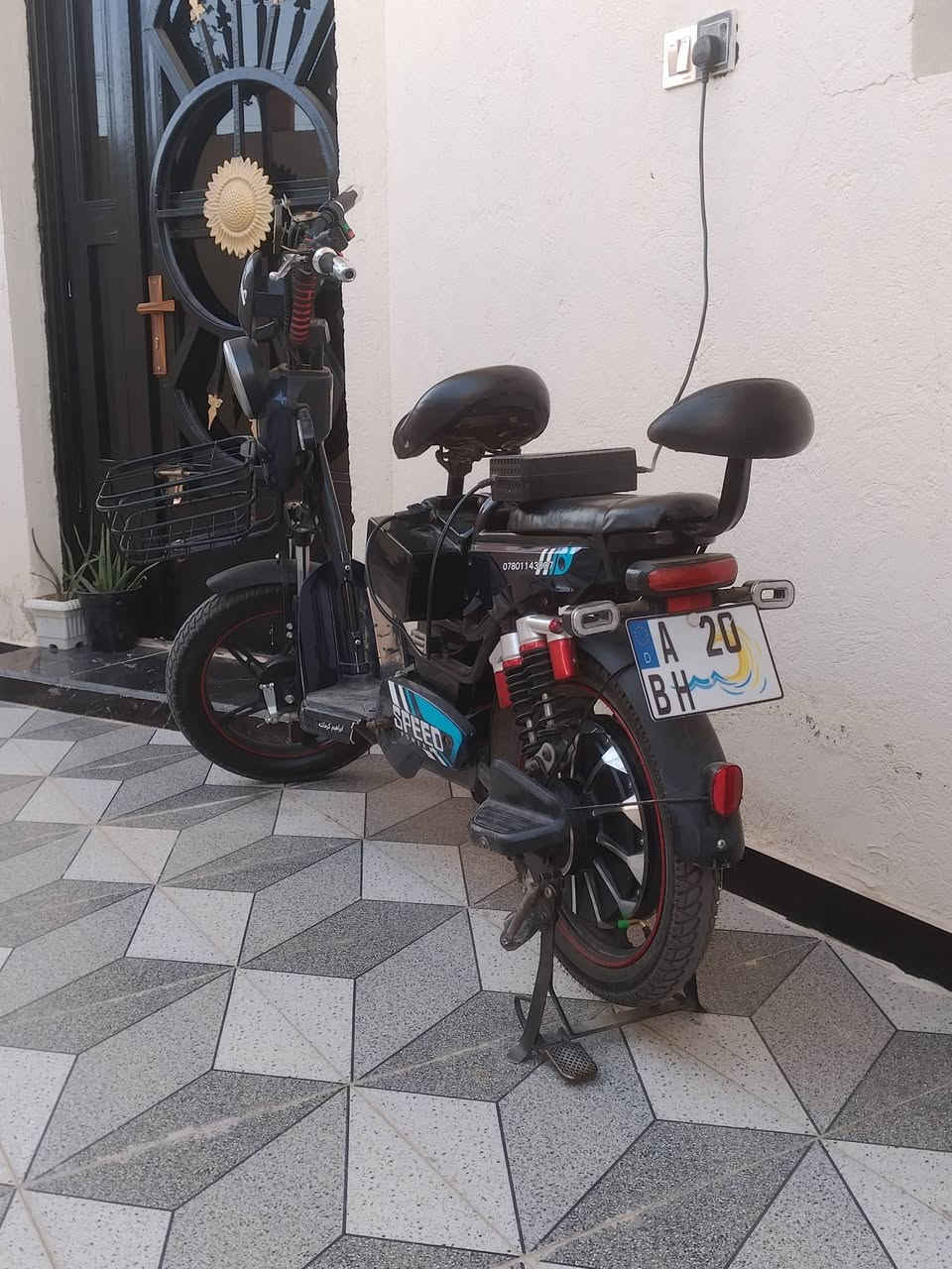 دراجة للبيع نقص مابيهة بطاريه ليثيوم ليت زنون شاشة بلوتوث 2 بصمة و سويج الهاتف *********** العنوان بغداد جسر ديالى
