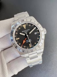 ساعة اوتوماتيك • غير مستخدمة • أعلى سعر