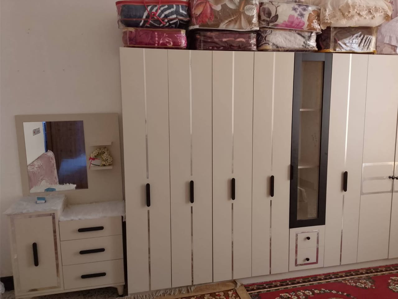 سلام عليكم غرفه نوم بل كارتون جديده مصار سبوع من شدتها وعلي الفحل حته غراض مامخلي بيها بعدني محتاج وريد أبيعها اي ستفسار اتصل ودلل *********** مكاني بغداد التاجي المصابيح
