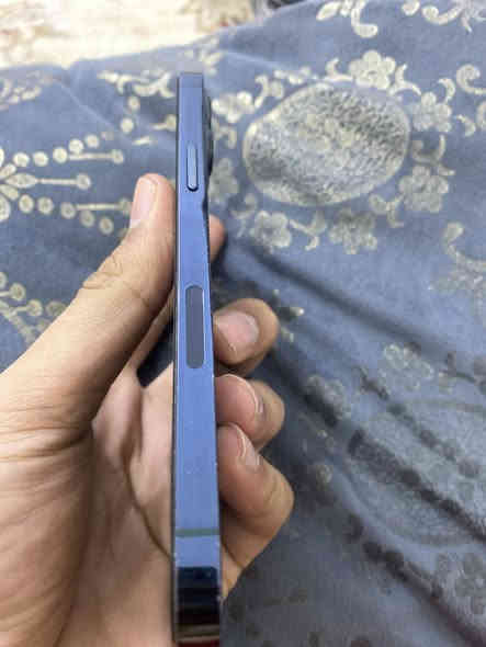 آيفون 12 برو ماكس ذاكره 256 جهاز نضيف مبدل بطاريه فقط الضهر مفطر والشاشه بيها فطر ممبين مكاني بغداد  السعر 275
***********
