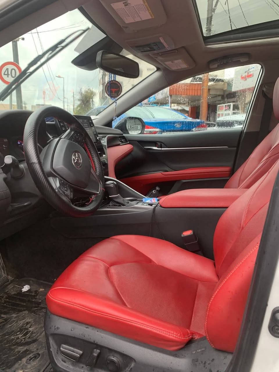 من رخصة ادمن المحترم
سلام عليكم سيارة للبيع فقط بدون مراوس 

نوع السيارة : تويوتا كامري 2023
مواصفات: XSE فول مواصفات 1/1 بانوراما سقف اسود
مكينة: اربعة سلندر حجم 2.5L  
ماشي 69الف ميل 

ضرر: جامرلغ خلف سايق صبغ فقط عدها تعديلين
حادث سيارة خفيف ارباك ماطاك كلها بلادي صونر موجود

رقم سيارة: مرقم اربيل دولي سنوية جديد  

سعر : 200$ سبب البيع لأسباب خاصة فقط وبيها مجال للشراي 

سيارة حلوة ونظيفة مال بيت جاهز بدون اي نواقص 
عنوان: اربيل
للاستفسار والتواصل اكثر واتساب *********** 0784 139 1644
