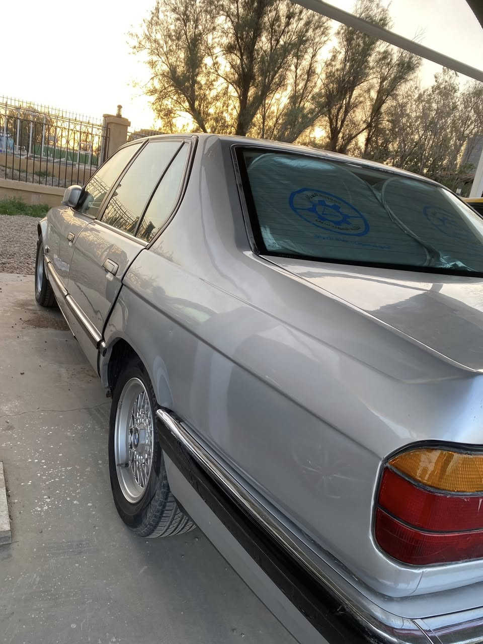 السلام عليكم بي ام ٧٣٥ موديل ٩١ للبيع مكينة وكير وكهربائيات كفالة السيارة بلادية رقم بغداد مشروع وطني السعر ٤٨ اتصال *********** مكانها ميسان
