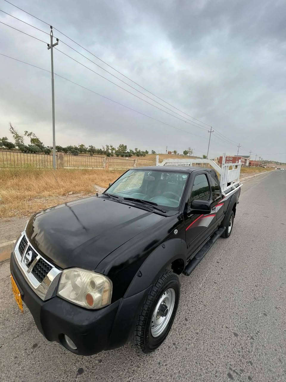 پیکاب نیسان 2002مەکینە بەخ گێر مەکینە دەبل گێر ئەکسل خرامە تحویل وەکالە هەموی بشرتە 4تای نوێ لەسرە 1دینار مسرفی نیە هەموو گیانی بشرتە سنەوی تازە خلاس بوە سیارەکە بۆ جوانی پەمپ کراوە  جەمپیکی زۆر خفیفی پێشی هەیە مشتری تەلەفۆن بکە جوابی جات نادەمەوە شوێن هەولێر ژمارە  *********** أربيل, العراق
