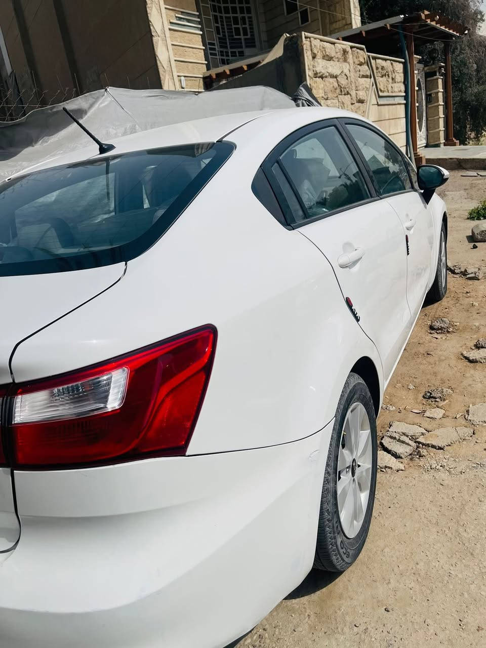 السلام عليكم
كيا ريو 2016
وارد خليجي
 كفاله عامله
 فقط باردات بسيطة
مكينه 1.6
ماشيه 79k
السيارة كلش جديدة 
جاهزة وما بيها اي نقص
92$
وبيها مجال بسيط حك الجيه
***********
مكان بغداد البلديات
