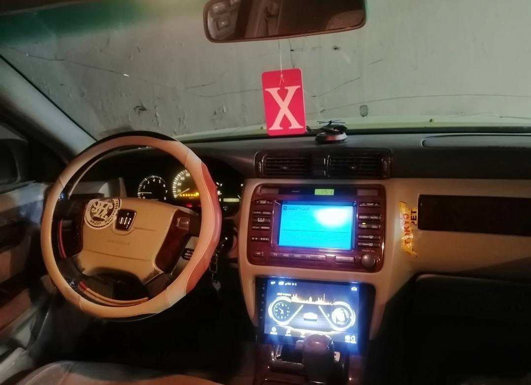 السلام عليكم
ملكه للبيع.  رقم نجف.
كفاله عامه من الكص
كرستال اصل داخل وخارج
شاصي 175 
مكينه. ديفور الجبير. كير ومكينه جدد
غرفه كهربائيه كله
4 دكم.
ثلاجه خلفيه
تبريد فول امامي وخلفي
دشبول عارف لعيساوي
تحويرة نجف فوك وجوه فول عوازل
مري شفط
حساسات كله شغاله حته اذا التاير نازل يطلع عدك.
دبل شاشه.
دبل عينه. 
سنتر لوك ع الريمونت.
سنتر لوك مع الكير يفتح ويقفل يعني تقفل كير تفتح لسياره
دمام خلفي فول.
برده خلفيه.
هيتر مري.
سياره كله بلاديه مابيه تلزيكات
مري اوتو
تحكم ستيرن
ستيرن كهربائي.
سكليتر كهربائي
حداديه جديده امامي وخلفي ستوني مسويه
تخم تاير جديد ستوني شاده
باتري جديد ستوني شاده

عليه غرامات مليون اينزلن من لسعر. 
 لسعر 115.  واذا اكو مراوس اوبتما. سوناتا.
وعدكم معلومه المداور نفتح. 😉  ***********
