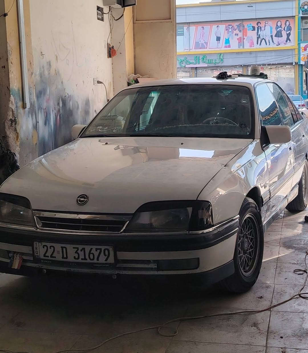 للبيع اوبل اوميگا 20i نضافة فول بدون صبغ كلة بلادي رقم اربيل سنوية لحد 2029 سعر 55 واتساب***********
