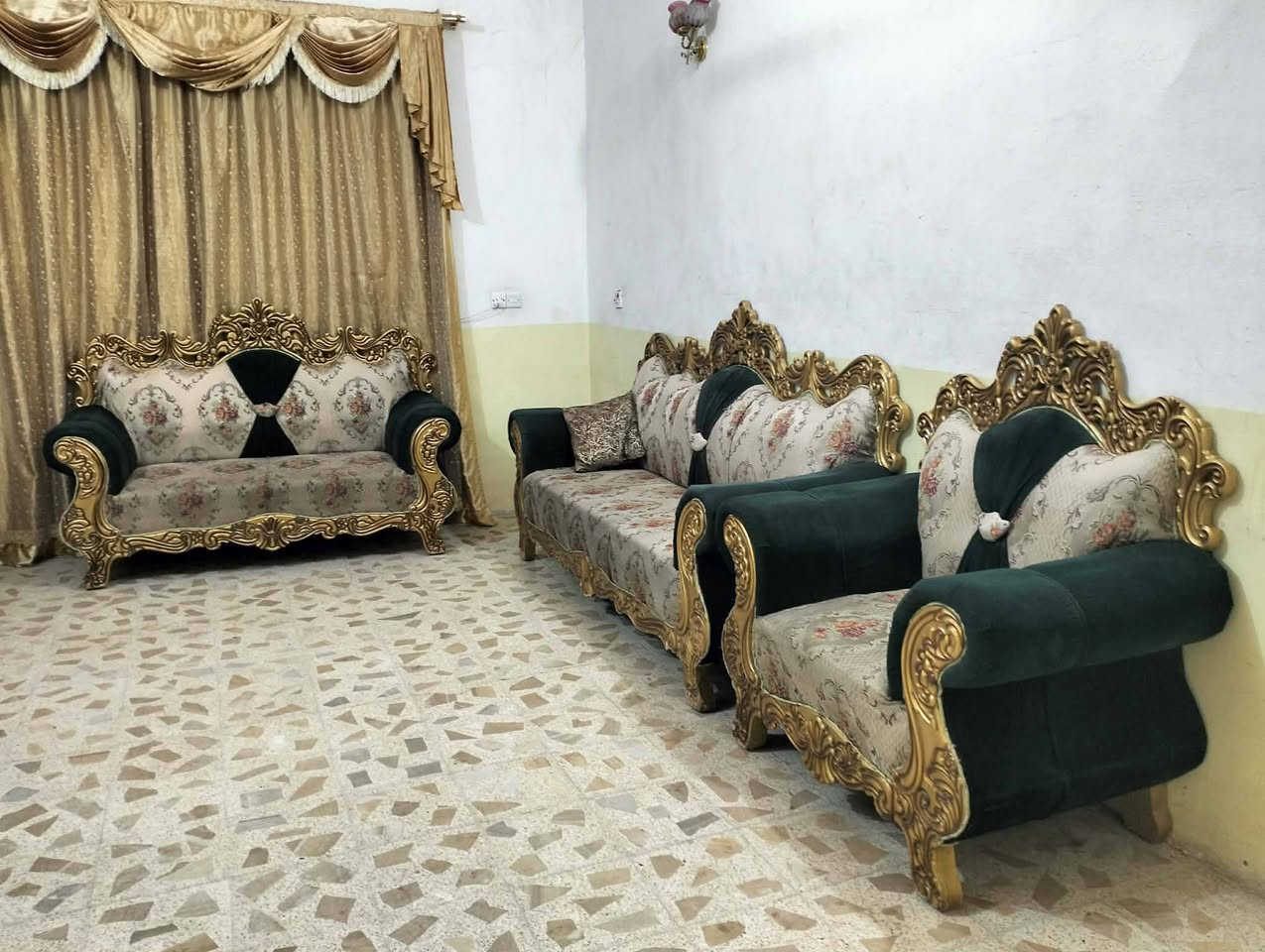 السلام عليكم توفرت تخم ملكي 10مقاعد اي ضرر مابي  شرط النظافه شرط الفحص  السعر 250بي مجال العنوان بعقوبه اي استفسار خاص


**إذا كنت صاحب هذا الإعلان وتريد حذفه لأي سبب، رجاءا أرسل رسالة إلى الدعم الفني**