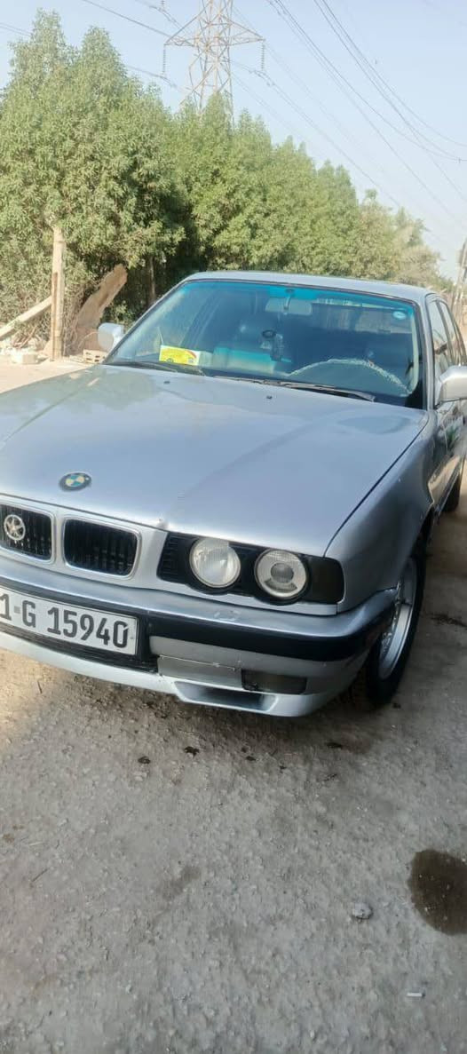 للبيع BMW 525i موديل 1990
اللهم صلي على محمد وآل محمد 🌺 
وينها جنايه BMW 525i
مكفولة من الضربة
صبغ جماليه 
كير ومحرك على الشرط
حدادية 70% أمامي
بيها سستم صوت
تبريد فول 
دواخل نضيفه 
كهربائيات كلها شغاله 
على شرط اذا السرعه مو 
240 سياره مرجوعه 
وترا الصور مخربه سياره الله يشهد 
السعر 66 
تريد تحويل تريد وكاله 
مكانها نجف 
لا يتصل إلا الجاد

***********
