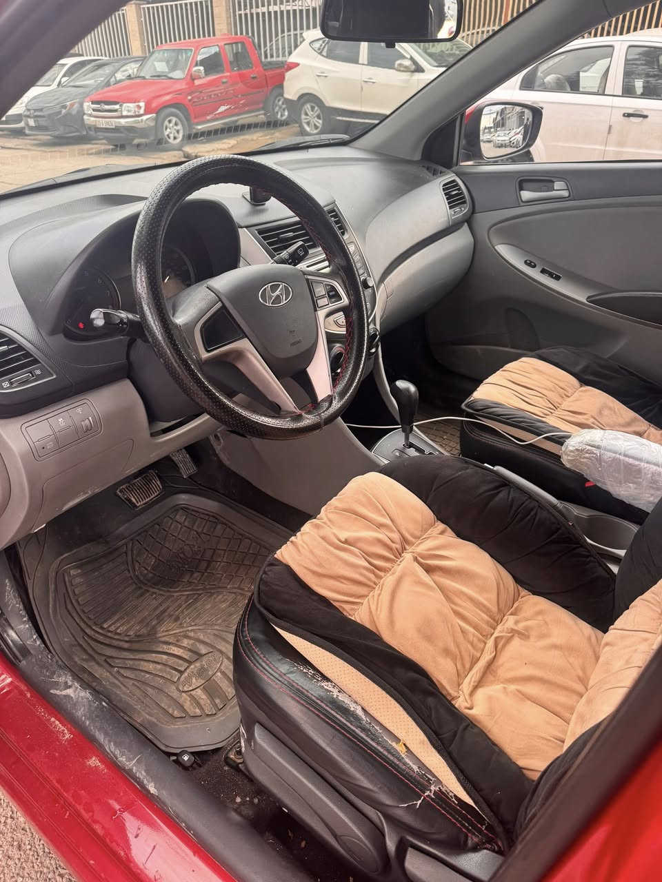 ‏أكسنت 2017 أمريكي أربع قطع بدون معجون سيارة حلوة سيارة نظيفة سعر88$ 
‏ ‎077 409 19066
‏*********** ￼
