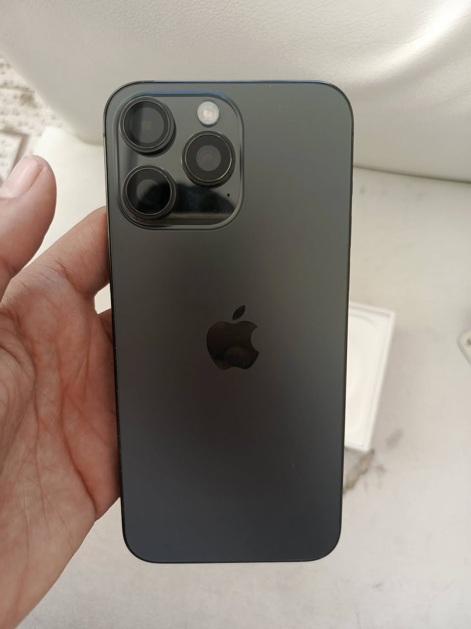 ايفون 15 برو ماكس ذ256 بطاريه 82 ماستر وتر ما مفتوح بلادي ب950 الف للاتصال ***********
