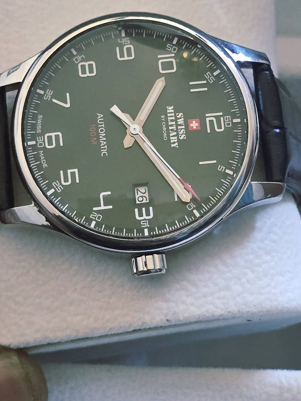 Swiss Military by chrono
 سويس ملتري 
سويسري اصلي اوتوماتيك 
جام زفير 
مينا زيتوني
أرقام واميال لامينوس 
سير جلد مستبدل 
مكينه اوتماتيك معلمه 
قطر ٤١

٢١٠ دولار 
المكان اربيل 
يوجد توصيل 
Samer Akeel AlJboory 
رابط التكتوك 
https://www.tiktok.com/@samerakeelwatch?_r=1&_t=ZS-92XzzfzgLln


**إذا كنت صاحب هذا الإعلان وتريد حذفه لأي سبب، رجاءا أرسل رسالة إلى الدعم الفني**