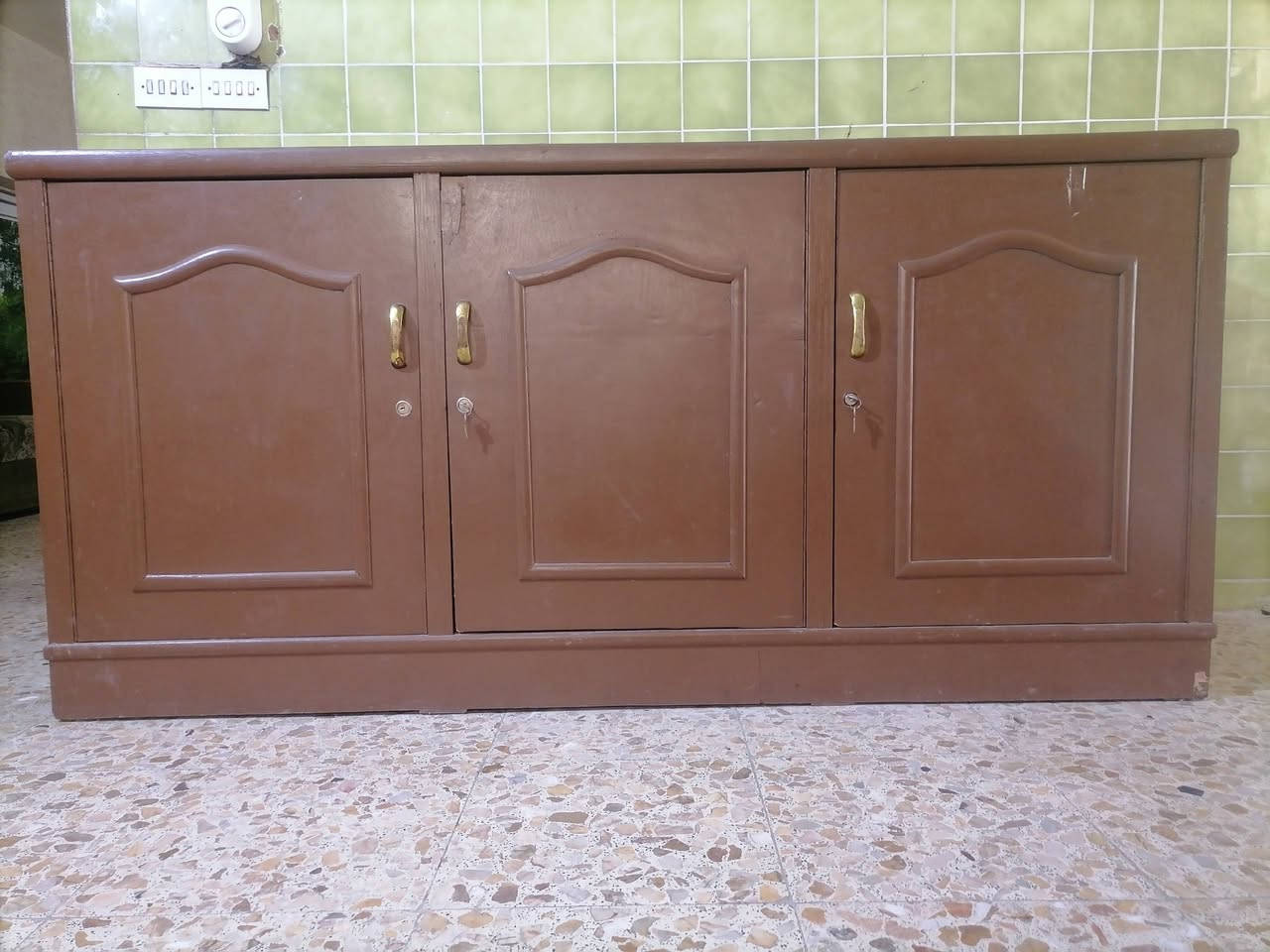 السلام عليكم
اغراض مستعمله نظيفه للبيع
بوفيه تزكام بيهه ضرر قليل جدا من الخارج ودواخلها جدا نظيفه السعر ٧٥
طخم قنفات اثنين مثل الصوره السعر ٢٠٠
ميز  السعر ٢٥
وبيهن مجال العنوان داموك الحقوقيين
للاستفسار مراسلةالصفحه


**إذا كنت صاحب هذا الإعلان وتريد حذفه لأي سبب، رجاءا أرسل رسالة إلى الدعم الفني**