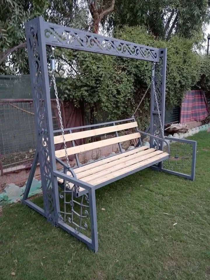 يوجد لدينا حداده  لدينا حداده عامةمتنقلة داخل سامرا
لدينا كادر المتخصص الابواب والشبابيك والسقايف ومحجلات وسقايف تعليق وتصليح النرمادة

باداره السيد بلال 

العنوان سامرا حي اجبيرية الثانية

***********
