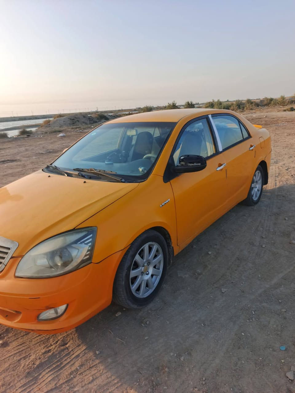 جيلي موبل مكينه وكير كورله
موديل ٢٠١٢:السياره جاهزه
رقمه نكليزي ٢٧ :مكاني بصره 
سنويته ل ٢٠٣٠
***********
السعر 35 وبيها مجال
#رقم#انكليزي
