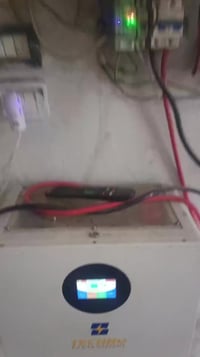 ٣.٥ كيلوواط • شحن ٨٠أ • حمل ٣٣٥ واط