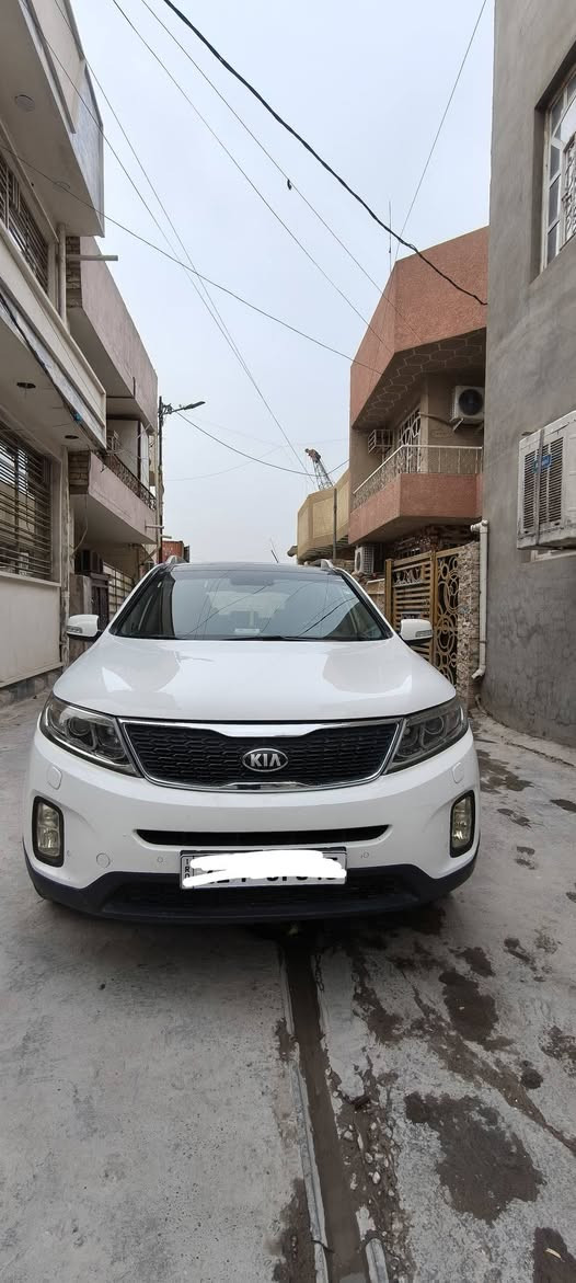 سلام وعليكم سورنتو 2014  خليجي سيارة كلش نضيفة غرفتهة نضيفة مكينة كير حدادية خير من الله سيارة مابيهة كل نقص والسونر منشور مكينة 4 سلندر GDI فول مواصفات بصمة بانوراما رقم اربيل بأسمي مكان بغداد سعر ١٦٠ وبيهة مجال رقم ***********
