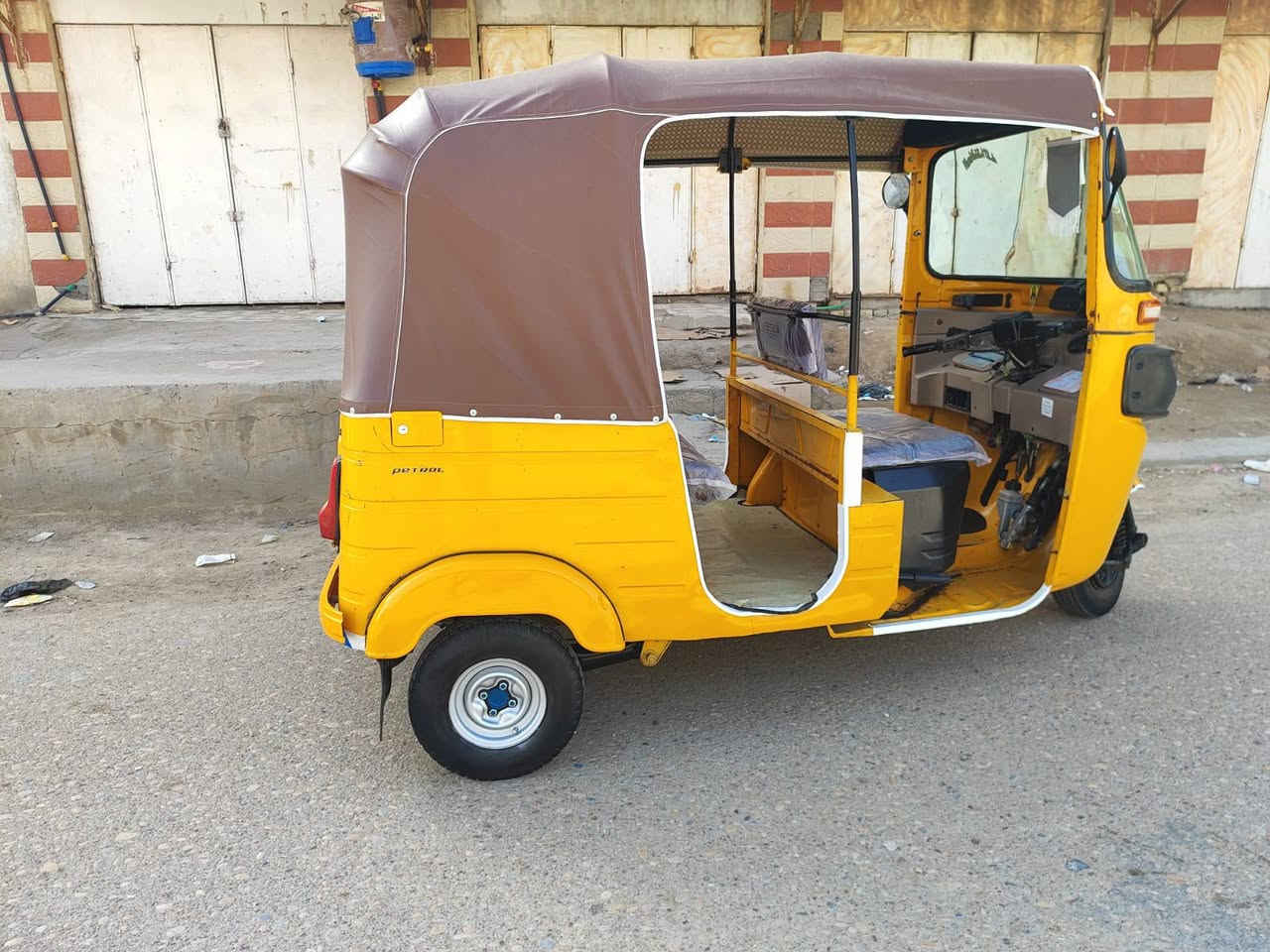 سلام عليكم تكتك البيع موديل 19 شهر 9 رقم وسنويه تكتك كشرته كفاله من صبق والمعجون تخم تاير دوشمه جادر جديد كبل الشارع ماء تصرف عليه ربع مكاني ميسان المجر الكبير الشراي ينتصل ***********
