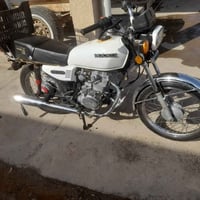 دراجه البيع وراق سعر  ٤٥٠  بارت تصال وتساب  ٠٧٧١١٤١٦٣٧٠