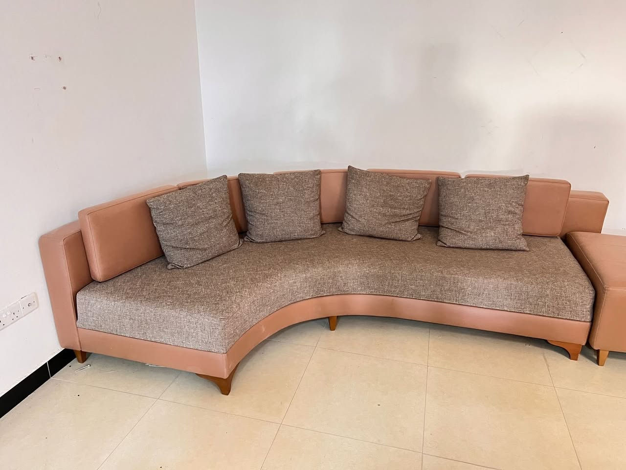 تخم للبيع نظيف مستعمل استعمال قليل جداً


**إذا كنت صاحب هذا الإعلان وتريد حذفه لأي سبب، رجاءا أرسل رسالة إلى الدعم الفني**