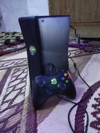 اكس بوكس 360 • Xbox 360 • جهاز العاب • نظام ارورا • يد تحكم • العاب