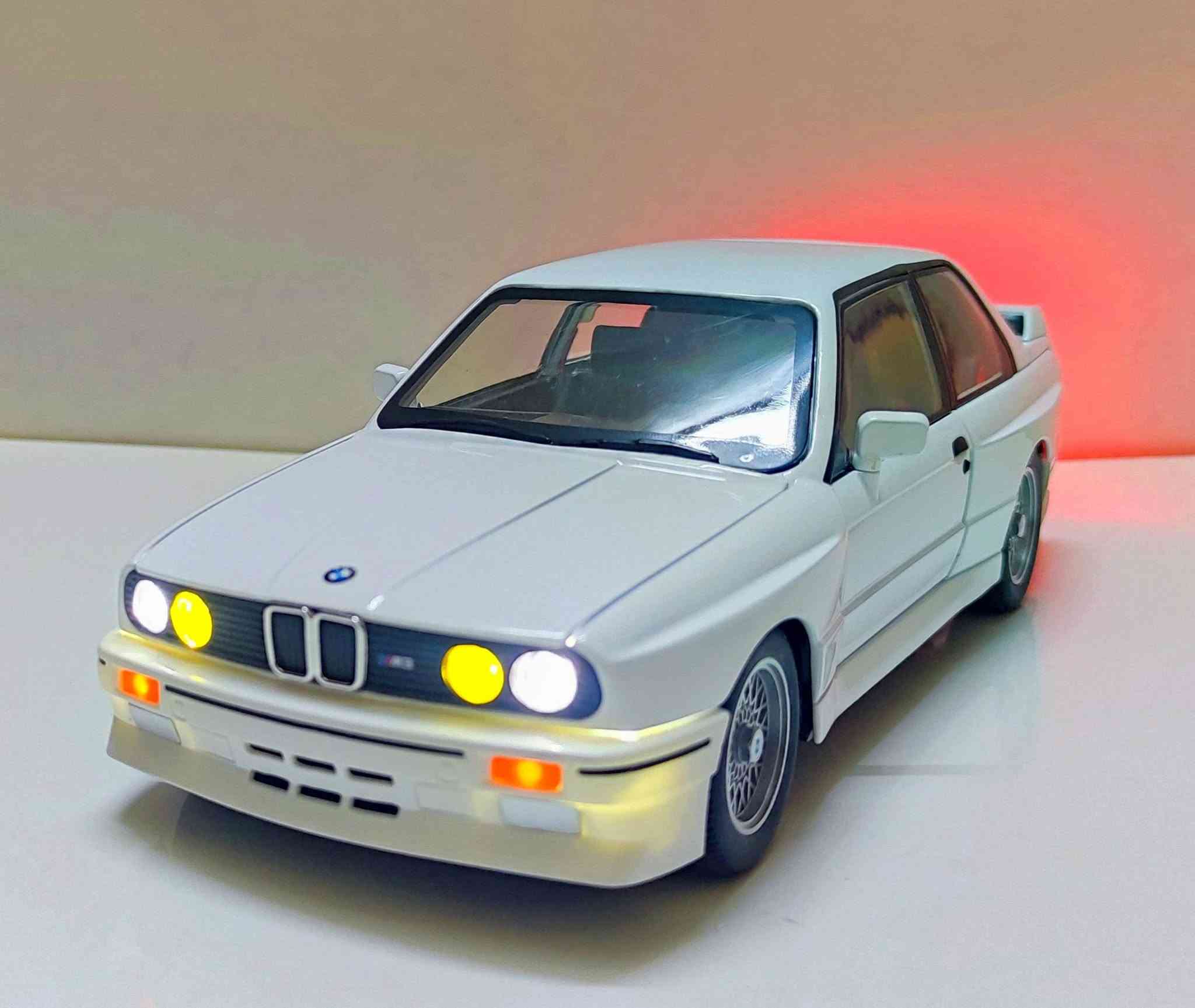 للبيع ماكيت لسياره BMW M3 E30 انتج هذا الموديل ١٩٨٦ ل ١٩٩١ مقاس ١،٢٤
المجسم بيفتح بتلكامل كبوت وببان وشنطه 

عجل متحرك وانوار امامى وخلفى وصوت موتور 

بتفاصيل حقيقيه 

القطعه جديده

للتواصل على الخاص او واتسأب /01006962258

#ماكيت_كار

#ماكيت_سيارات

#مجسمات_سيارات

#سيارات_مصغرة

#ماكيت

#ModelCars

#Diecast

#DiecastCars

#ScaleModel

#CarModel

#MiniCars

#CarCollectors

#هواة_السيارات

#عشاق_السيارات

#ClassicCarsModel

#SuperCarsModel

#ماكيت_سيارات

#مجسمات_سيارات

#سيارات_مصغرة

#ماكيت

#ModelCars

#Diecast

#DiecastCars

#ScaleModel

#CarModel

#MiniCars

#CarCollectors

#هواة_السيارات

#عشاق_السيارات

#ClassicCarsModel

#SuperCarsModel


**إذا كنت صاحب هذا الإعلان وتريد حذفه لأي سبب، رجاءا أرسل رسالة إلى الدعم الفني**