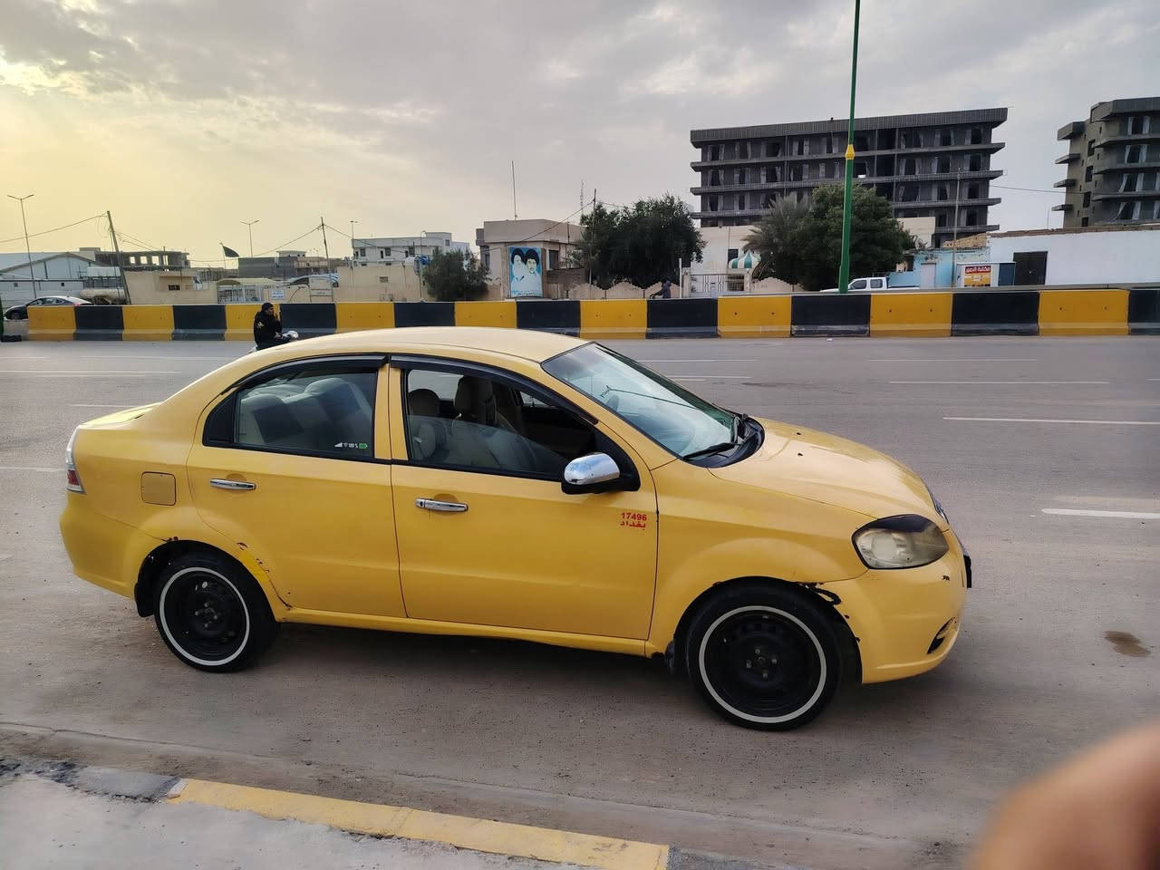 افيوو مفتوح 11 بسمي مكفوله من صبغ والمعجون مكفول محرك وكير وحداديه وتبريد حتى ضفيره  سعر 55 مكان سماوه ***********
