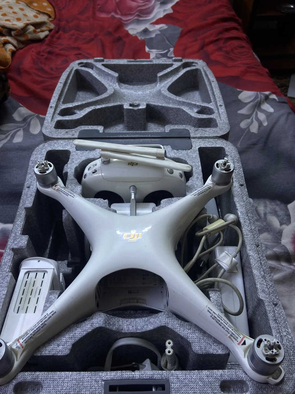 سلام عليكم درون لبيع سعر خاص *********** واتساب
