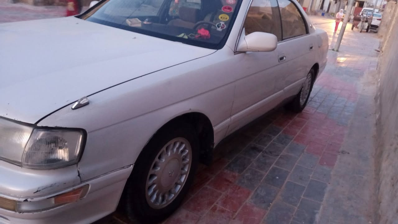 سلام عليكم بطه للبيع سياره مقفوله من كل شيء سياره بلاديه على وضع الشركه السياره بدون صبغ بيها طخه خفيفه بالشامله للخلف سعر 55 وبيها مجال شيء قليل حق الجيم مكان كربلاء حي النضال السياره متوازي على بيعتها سلام عليكم***********
