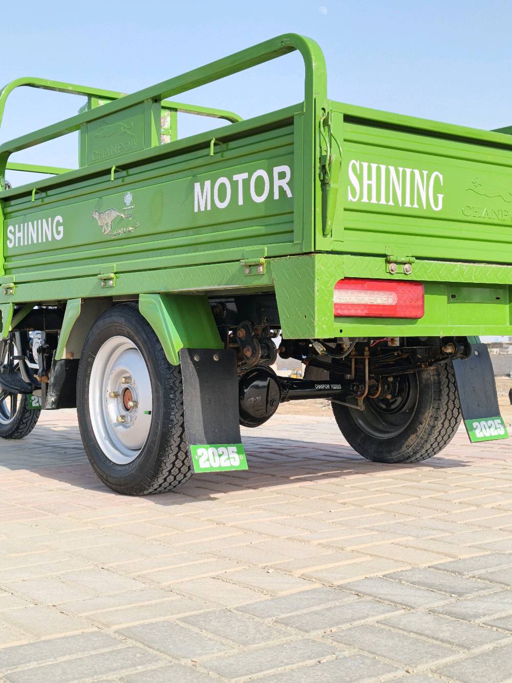 السلام عليكم ستوته للبيع موديل 2023 طالعه بل 2025/5/5
ستوته نضيفه وجديده مانقصها برغي واحد المكان كربلاء الحولي 100 السعر راسلني ع واتساب *********** 