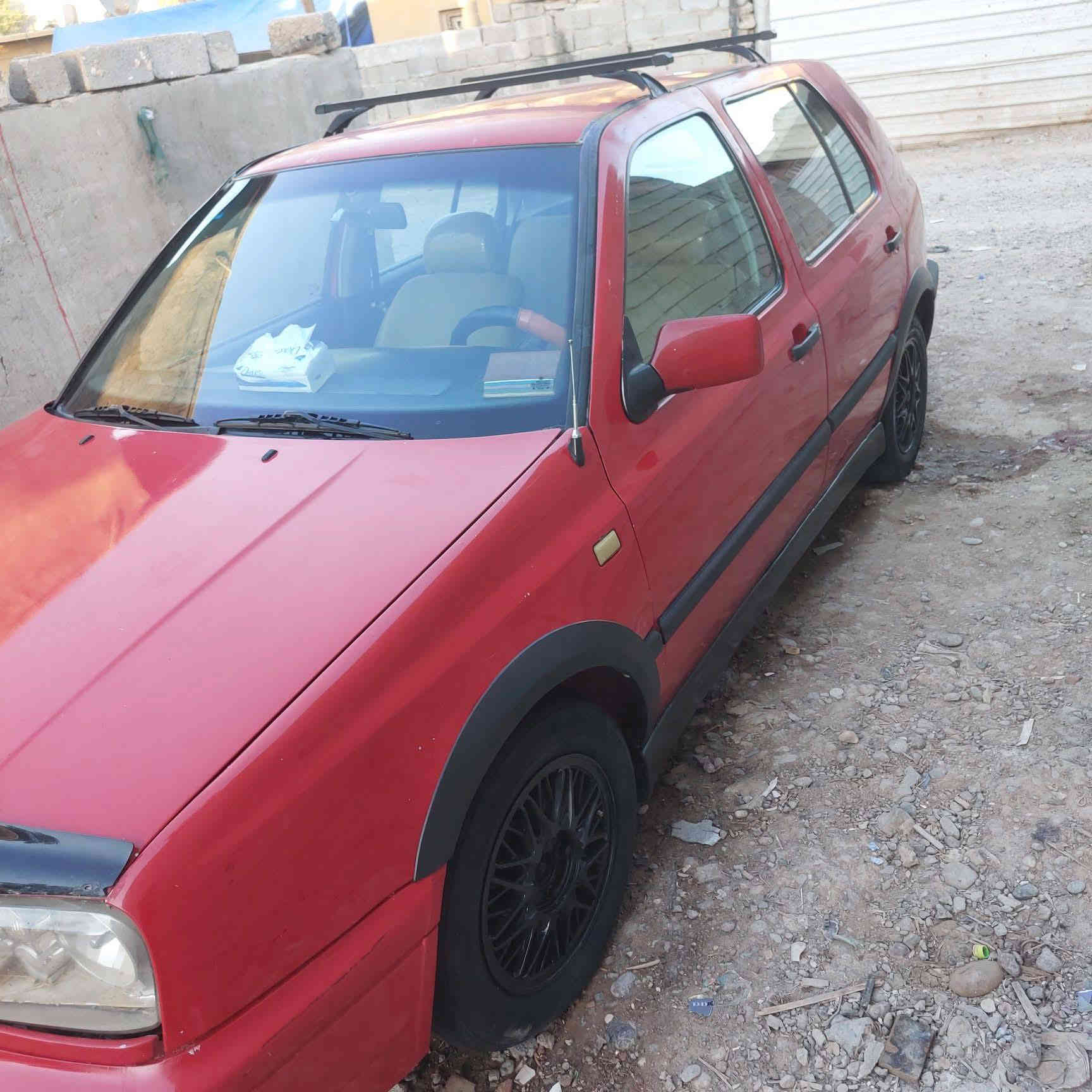 السلام عليكم كوالف البيع
موديل ١٩٩٢ كير اتوماتيك السعر ٣٨ 

وبيها مجال حك الجيه وتجي واشوف 

السياره بعينك ***********
