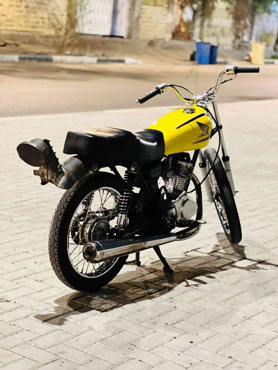 سيجي نامه تعمير قبل شهر ونص الدراجه جيس برغي ما ناقصها تعمير كله اصلي نهضه ومعدل شرط مكاني 5ميل السعر 650 وبيها مجال بسيط باقي التفاصيل هـ ***********
