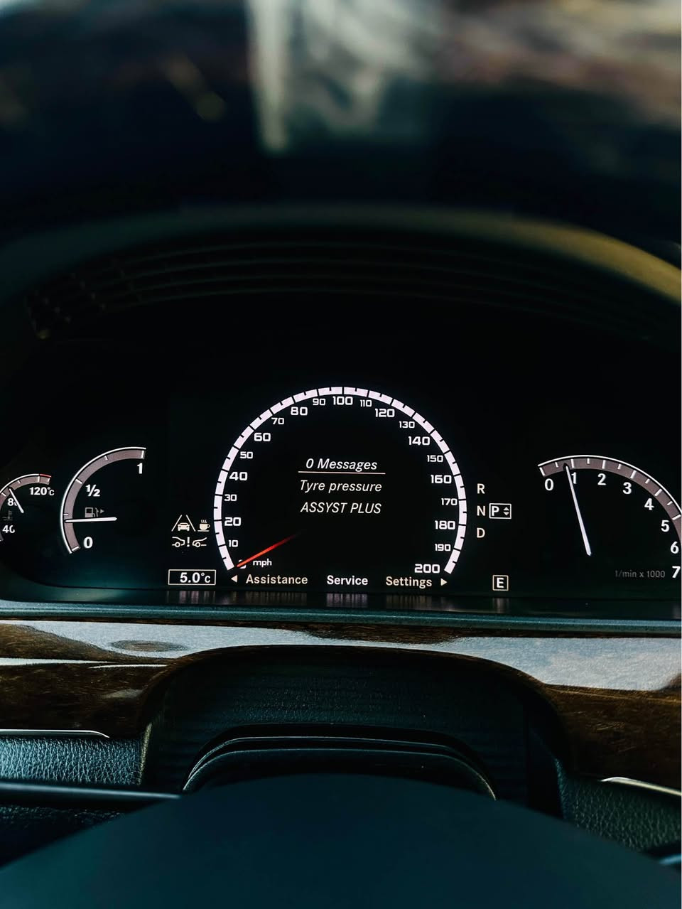 السعر قمبلة و مفاجئة بلنسبة للنضافة و كفالة عامة 💣

صلو على الحبيب 🙏🏻

للبيع فخامة الأمانية و فول مواصفات

🇩🇪🇩🇪🇩🇪 Mercedes Benz S class 350 🇩🇪🇩🇪🇩🇪

اخوان السيارة وارد الأماني و ضمان دولي و ضمان انتر بول و مكفولة كفالة عامة من الحادث و الصبغ و موجودة سونارها 💯

موديل : 2011

وارد : الألماني

محرك : 6 سلندر 3500 بانزين الحباب الجميع
 
نسبة النضافة : 98% ماشاء الله

لون : اسود لماع 

ماشية : 155 الف 

رقم السيارة : دهوك الجديدة سنوية عضم عاج 

مكان السيارة : اربيل 📍

سعر المحروسة : 197$💰 ورقه و مجال جداً بسيط 🙏🏻

رقم تليفون و واتساب ☎️ :

***********
***********

⚜️⚜️⚜️⚜️⚜️⚜️⚜️⚜️⚜️⚜️⚜️⚜️

مواصفات فول 💯

‎فتحة السقف • حساسات امامية و خلفية • رادار امامي و جانبي • مانع التصادم • تحديد مسار • دبلات جبلس • بيبان كله بصمة و شفط • صندوق شفط • لايت زنون و دوارة • كامرة خلفية • بردات خلفية كهربائية • سماعات Harman/Kardon • شاشة و كيج الكتروني • ناظور ليلي • كشنات تدفئة و تبريد و خزن و حضن و فول كهربائية • ستيرن مهربائي و خزن • شفتات بلستيرن • كير تعليك • شاشة دي ڤي دي و كنترول • سيدي بوكس • بريك لمس • اوتو هولد • اتو ستارت ستوب • مرايات شفط • كشنات خلفية هيتر و تحكم بل بردات • و بعد كلش اهواي مواصفات ممذكورة 💯

اخوان السيارة جاهزة و بدون النقص الحمدلله و مسويله سيرفز عام من ناحية دبلات و صدر و هيدروليك و دهن المحرك و نوزلات كله مضبوط و بدون اي نقص الحمدلله 🙏🏻

گير و محرك و كهربأيات السيارة كله كفاله و بدون اي نقص او خلل او عطل شرط سونار 👍🏻

فحص و هزة و سنوية جديدة و السيارة بأسمي تريد تحويل او وكاله حاضر و ما اقصر 🙏🏻 أربيل, العراق
