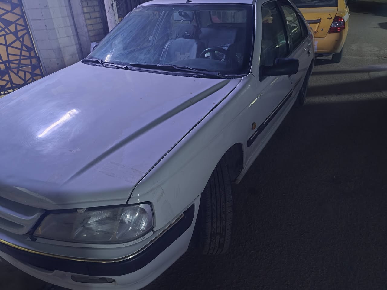 سياره بيجو بارص موديل 2012 
كيار ومكينه خير من الله 
تخم تاير جديد
بكان السياره ببغداد 
رقم السياره نجف..
رقم الهتف ***********..متواجد بس وتساب 
سعر السياره 30ورقه بيه مجال حك الجيه
