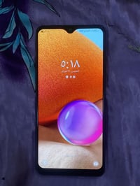 موبايل A32 نضيف كلشي ما امبدل بي الذاكرة 128 جهاز أخو الجديد 077154760...