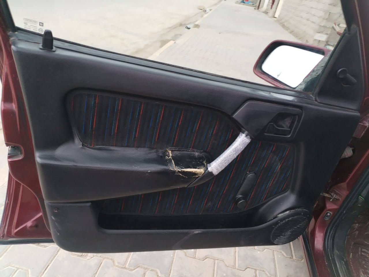 سلام وعليكم 
وبل فكتره للبيع موديل 1991
رقم سليمانيه كود بنزين موجود
السياره جديده السعر 47وبيه مجال بصيط رقم الهاتف***********
عنوان كركوك
