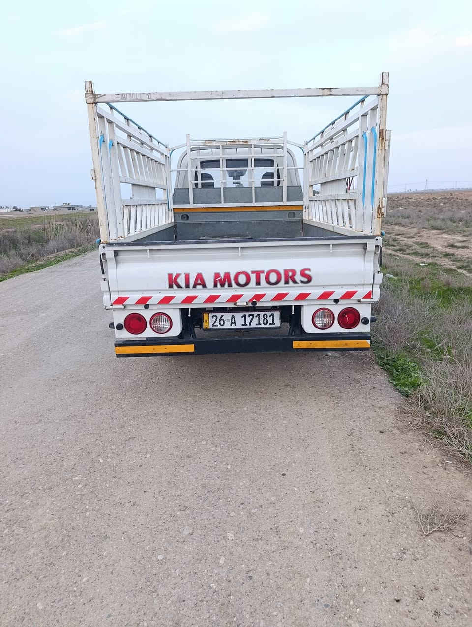 للبيع ومراوس كيه 2011 سنويه جديده رقم جديد شرط التحويل السياره حلوه ماعيزها شي السعر 98 او بيها مجال المكان الحويجه ***********
