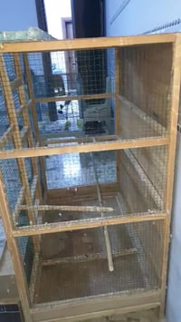 قفص • للبيع