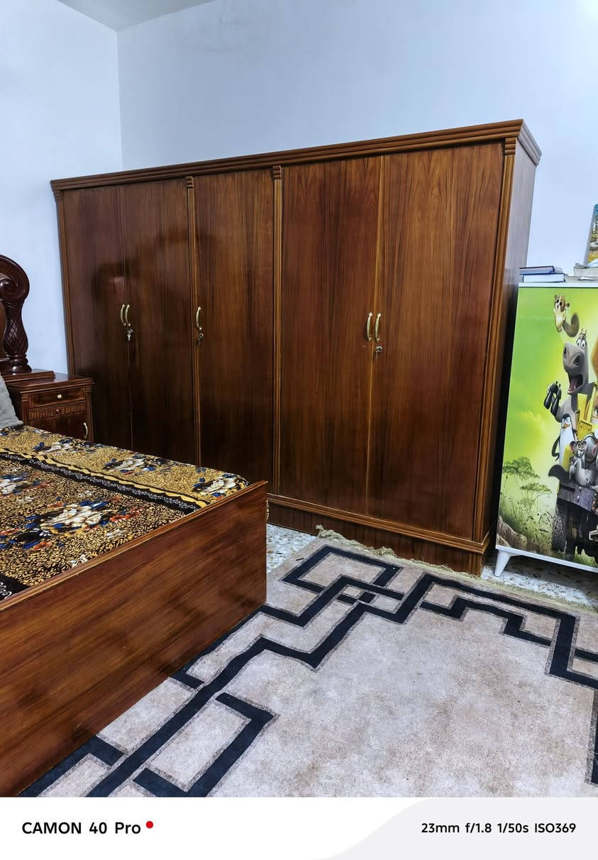 غرفه تسكام صاج من بره ومن الداخل عوزها فقط تلميع السعر ٧٠٠
للاستفسار الاتصال او مراسله الواتساب ***********
