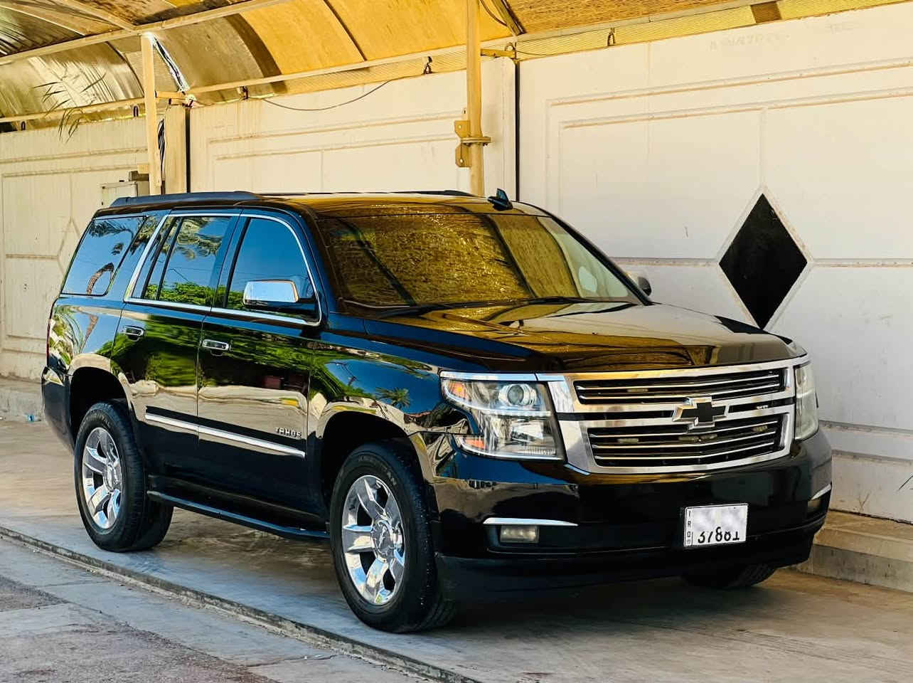تاهو 2018 اصل لون اسود LT رقم بغداد دولي باسمي
السعر 288 وبيها مجال 

مكاني بغداد *********** الرصافة

حادثه كلش بسيط صبغ جاملغ وبنيد 

المواصفات 
مكينة 5300 / 8 سلندر مكفولة
نظام مانع انزلاق
رادارات جانبية
مري قلاب عند الرجوع الى الخلف
قاصة سرية 
تحكم كشنات أمامي كهرباء فول
كاميرا خلفية HD
قيادة الستيرن 3 وضعيات 
دمام صوت عالي جداً
7 راكب 
نظام بلوتوث مع حاكيه 
حساس خلفي
